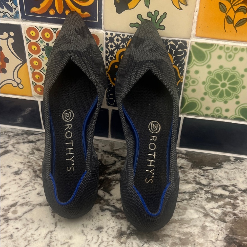 Rothy's The Point Women's Black/dk gray camo and Blue Flats - Picture 2 of 4